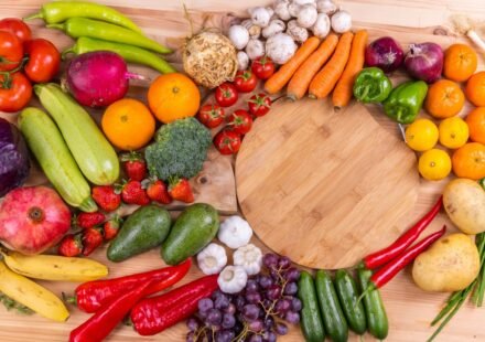 Fresh fruits and vegetables for a healthy pregnancy meal plan